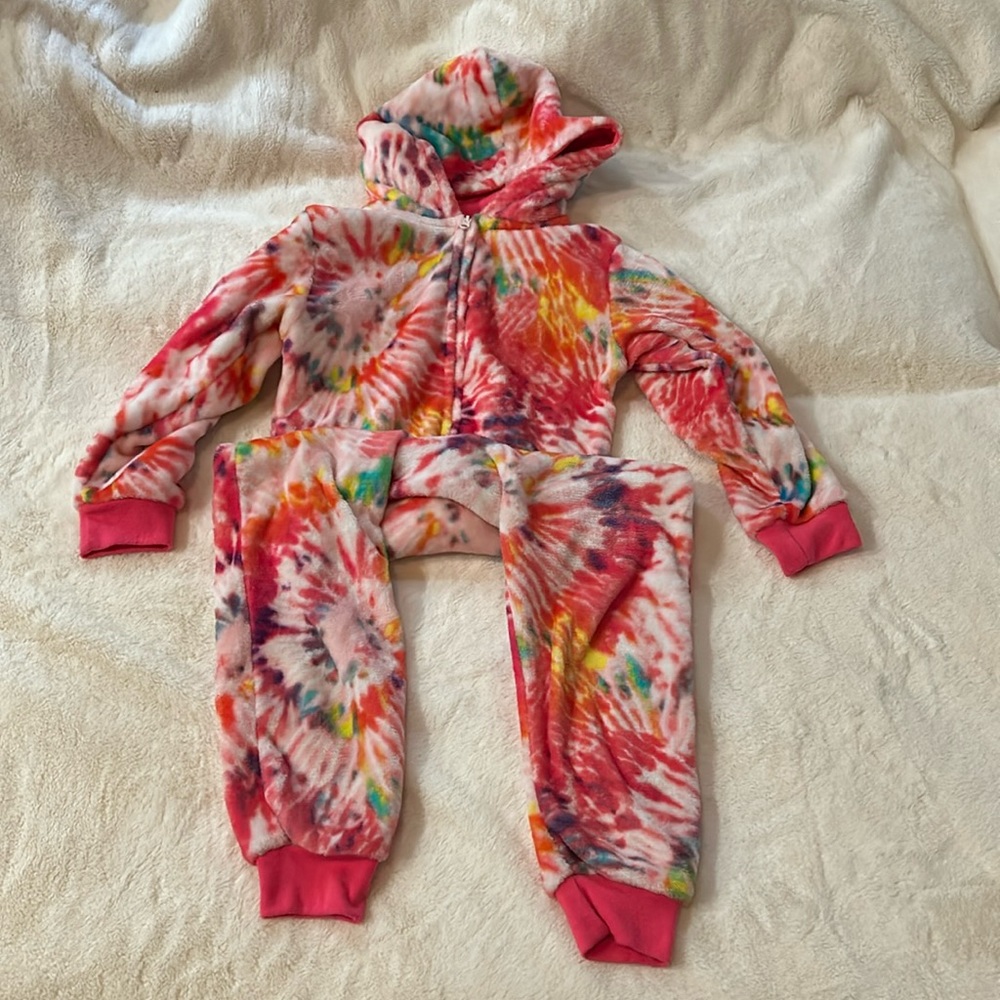 The PJ Place soft hooded lounge outfit